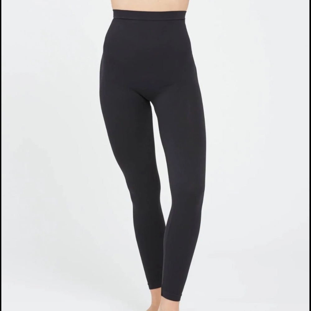SPANX Look At Me Now Leggings Womens Sz Medium Black High Waisted Tummy Control